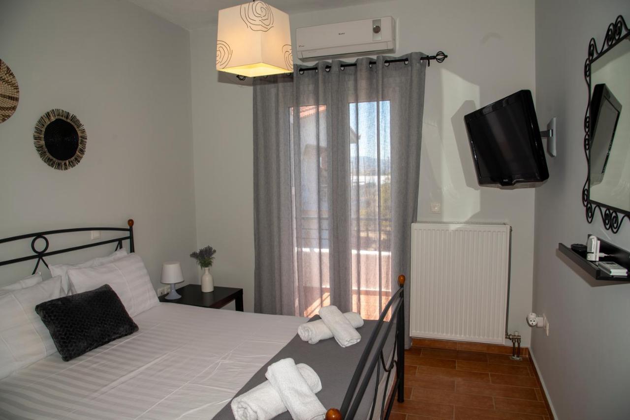 Dimitris Corinthian Villa Vrahati Esterno foto